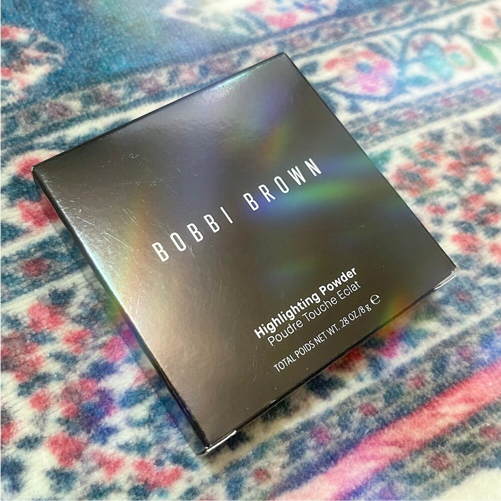 Bobbi Brown Highlighting Powder *BNIB* color- Pink Glow